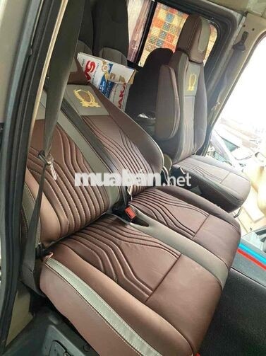 Ford Transit 2015 6 chỗ Bạc