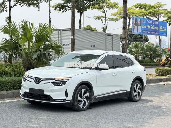 VF8 Eco 2024 bản Full Adas đẹp xuất sắc