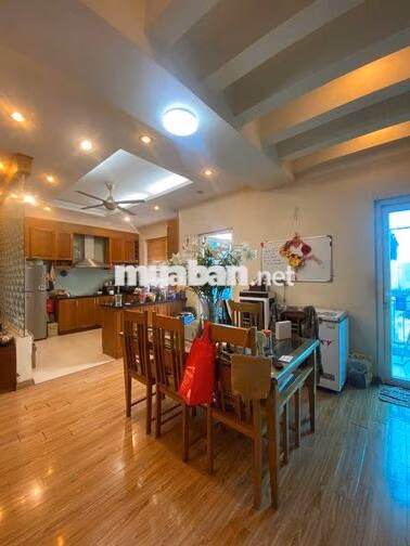 Cực Phẩm Căn Hộ 140m² – 3PN – Tầng 20 Chung Cư 137 Nguyễn Ngọc Vũ
