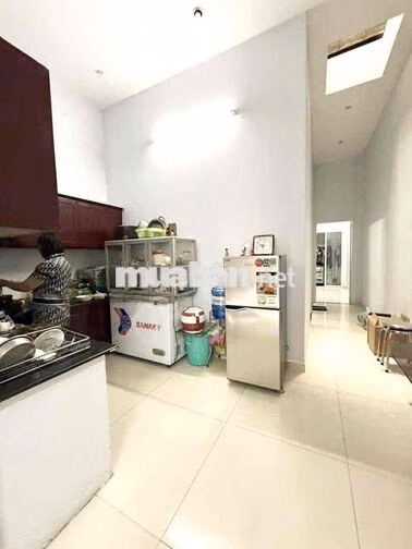 Bán nhà Lê Văn Khương Quận 12, 88m2 hẻm 6m ô tô  gần chợ Thiết