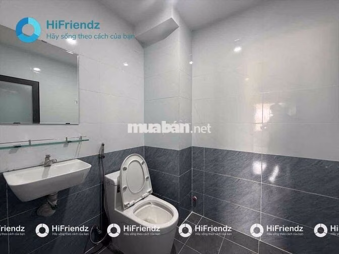 DUPLEX MỚI KENG CÓ CỬA SỔ TRỜI NGAY GẦN ĐH NGUYỄN TẤT THÀNH