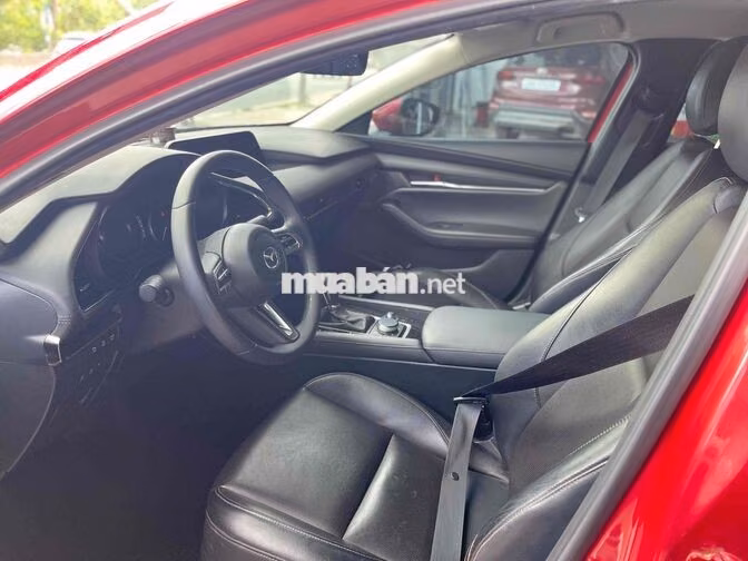 Mazda Mazda 3 Luxury 2022 Đỏ 29.000 km