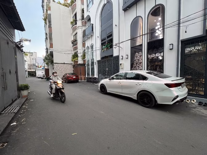 ⭐️Nhà 4 lầu tuyệt đẹp Cao cấp góc 2 mặt hẻm xe hơi 6m Đường Số 3