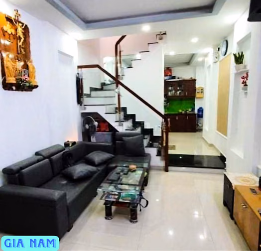 BÁN NHÀ HẺM : 732/1 HỒNG BÀNG - P. 1 - Q. 11 - TPHCM