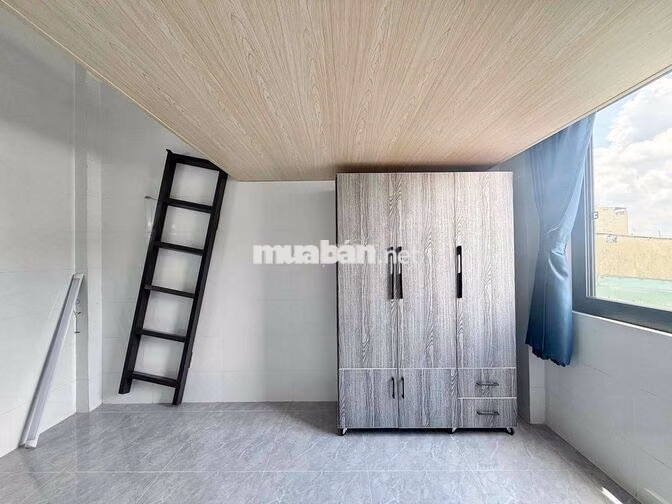 DUPLEX MỚI KENG CÓ CỬA SỔ TRỜI NGAY GẦN ĐH NGUYỄN TẤT THÀNH
