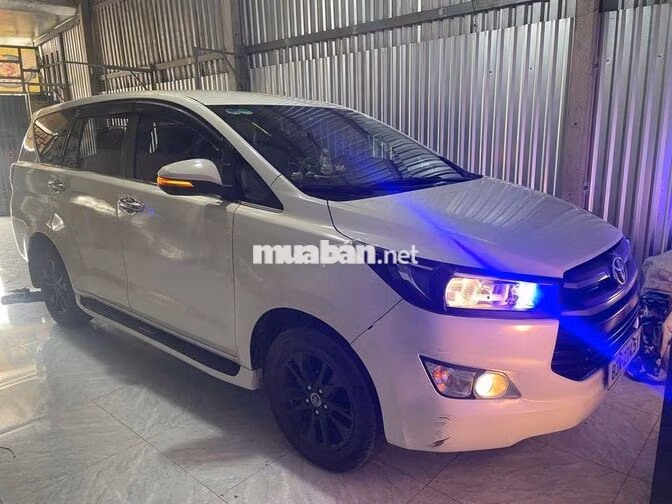 Toyota Innova 2019 Số sàn Trắng Sóc Trăng