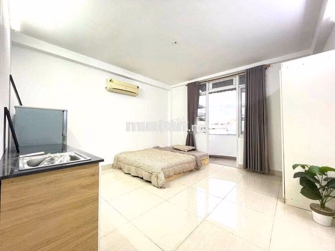 Chính Chủ Cho Thuê Phòng Ở 98F Lê Lai Chợ Bến Thành Giá 5,04tr Ạ