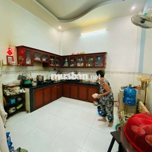 Nhà Hương Lộ 2 [4x14, 2 lầu, 4pn, 3toilet] 10tr/tháng