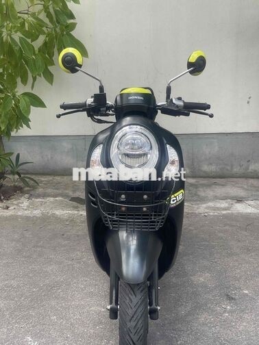 Honda Scoopy Xe tay ga Đen vàng 2024 khoá ga