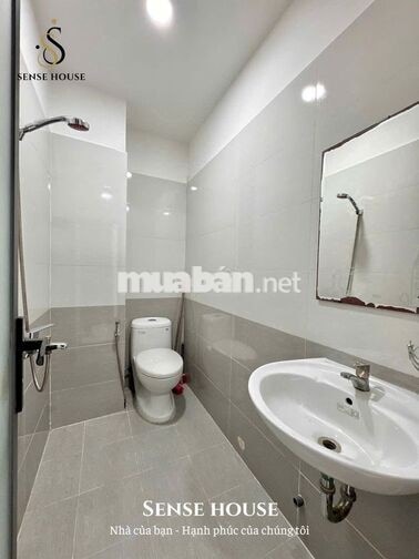 Căn Hộ Ban Công | Full Nội Thất - Rộng 40m2 Ngay Vườn Lài
