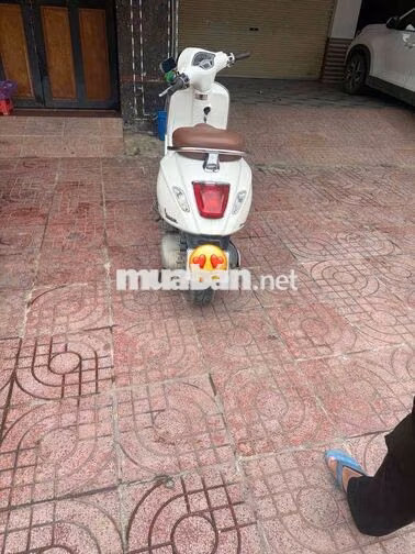 Thanh ly Piaggio Vespa 2016 Trắng