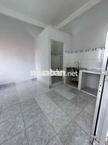 phòng ngay khu him lam Q7 có wc riêng kệ bếp