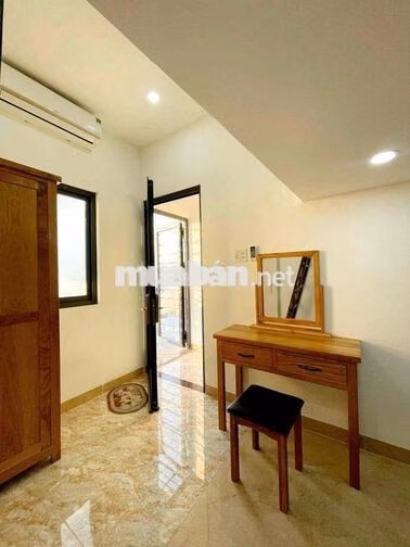 CHÍNH CHỦ CHO THUÊ PHÒNG ĐI BỘ HUTECH, FULL NT TOÀ NHÀ THANG MÁY