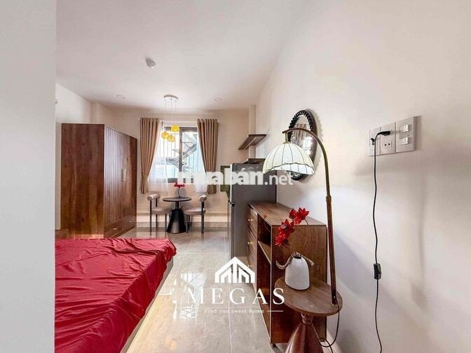 Studio mới 100%, Ngay cổng Văn Lang