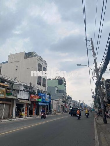 Cho thuê nhà 2 Tầng MTKD Hậu Giang, DT: 3.5 x 14 (45m2). Giá 18 Triệu