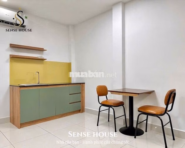Căn Hộ Ban Công | Full Nội Thất - Rộng 40m2 Ngay Vườn Lài