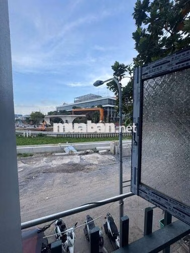CHDV NEW ĐẶNG THÙY TRÂM ĐỐI DIỆN VĂN LANG FULL NT BAN CÔNG