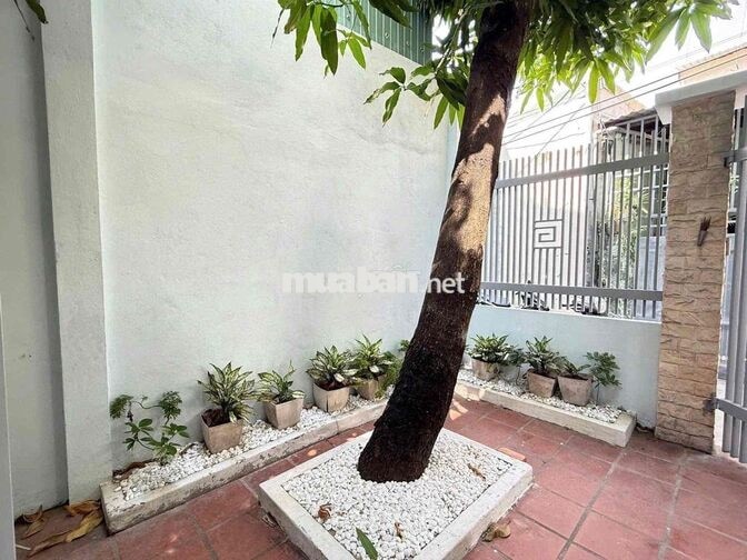 CHO THUÊ NHÀ SÂN VƯỜN KIỆT LƯƠNG THẾ VINH