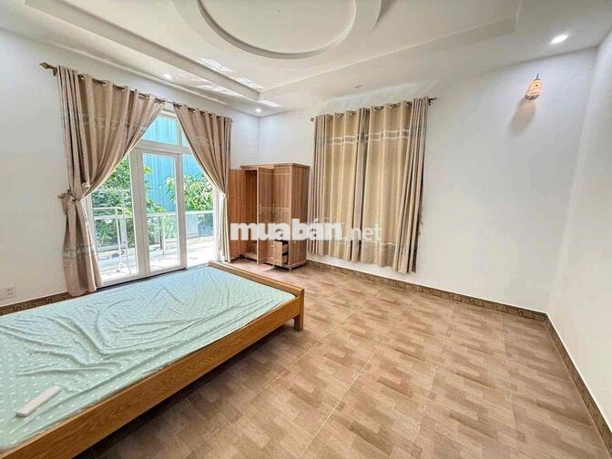 CHO THUÊ NHÀ SÂN VƯỜN KIỆT LƯƠNG THẾ VINH