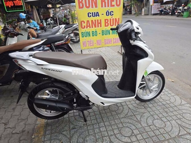 Honda Vision 2024 Trắng