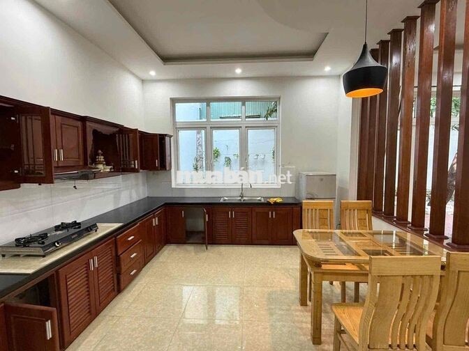 CHO THUÊ NHÀ SÂN VƯỜN KIỆT LƯƠNG THẾ VINH