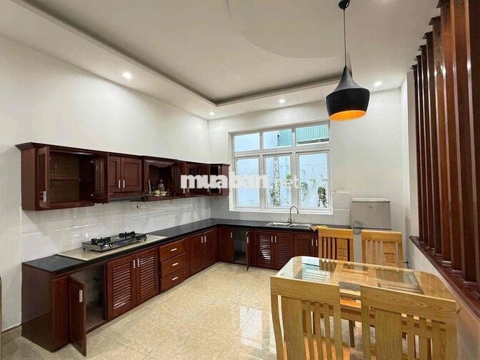 CHO THUÊ NHÀ SÂN VƯỜN KIỆT LƯƠNG THẾ VINH