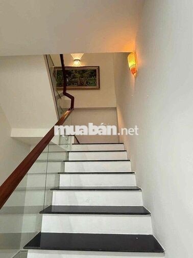 CHO THUÊ NHÀ SÂN VƯỜN KIỆT LƯƠNG THẾ VINH