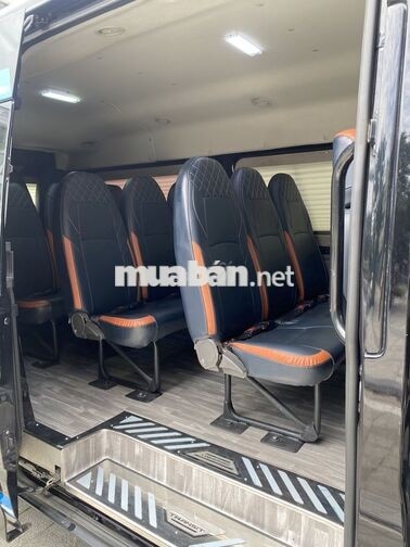 Ford Transit 2023 16 chỗ Đen 100000 km
