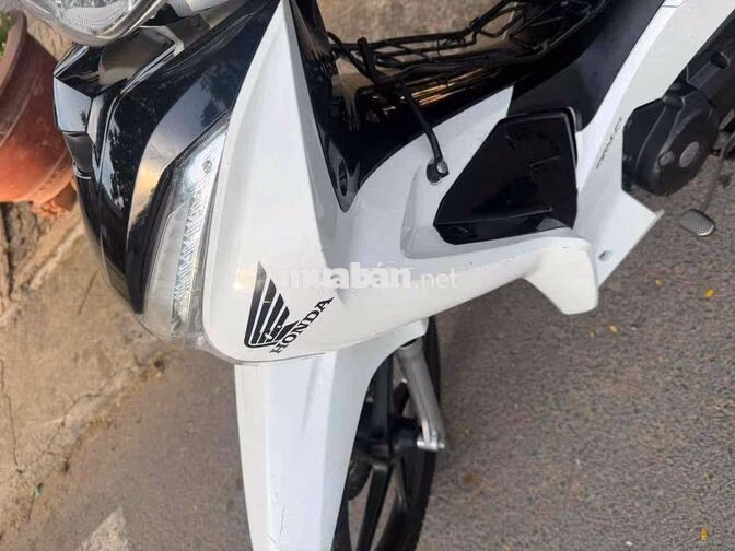 Honda Future Led Fi 2024 chính chủ ký màu - Trắng