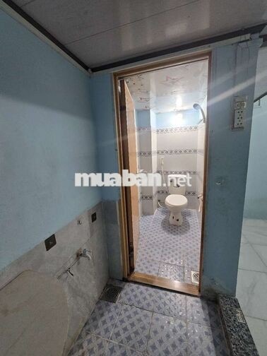 PHÒNG MỚI XÂY MẶT TIỀN QUẬN TÂN PHÚ, GẦN ĐH VĂN HIẾN 