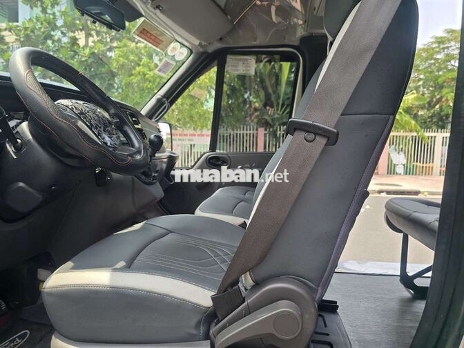 TRANSIT 2023 CAM MÁY RIN 90.000KM BẢO HÀNH 1 NĂM