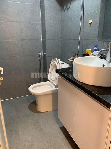LinhHK Cho thuê nhà Đê Trần Khát Chân 40m2, Full đồ