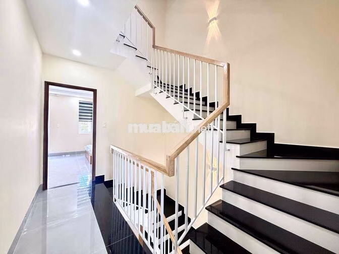 CHO THUÊ NHÀ NGUYÊN CĂN MỚI XÂY MỸ GIA GIÁ 26 TRIỆU/THÁNG