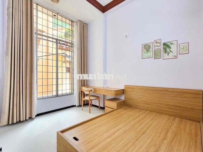 Chính Chủ Trống 2p Tại 98F Lê Lai Chợ Bến Thành Ful NT Giá 5,04tr Ạ