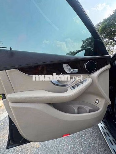 Chính chủ Bán xe Mercedes GLC 200 2018