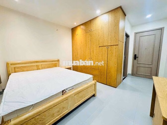 CHO THUÊ CĂN HỘ BALCONY MỚI 100% NGAY BẾN THÀNH FULL TIỆN NGHI CAO CÂP
