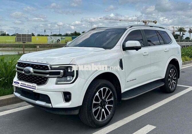 Everest Platinum 2 cầu bản Full xe bán tại Ford