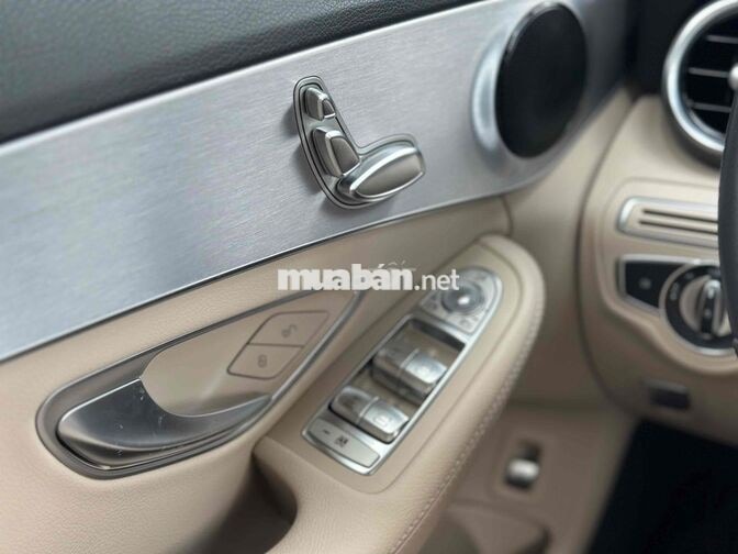Mercedes-Benz C180 2020 Đen 28000 km