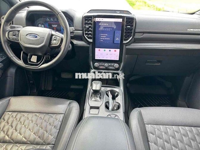 Everest Platinum 2 cầu bản Full xe bán tại Ford