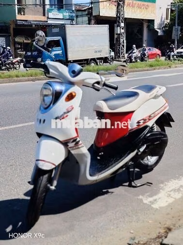 Yamaha Classico 2010 Trắng, Đỏ