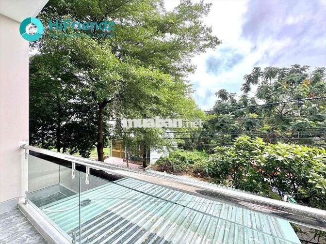 Studio ban công lớn - Full nội thất - Gần đh Kinh tế