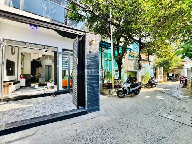 BÁN NHÀ CĂN GÓC ĐƯỜNG SỐ 2, P16, GV (CÓ PHÒNG NGỦ Ở TẦNG TRỆT), 4PN