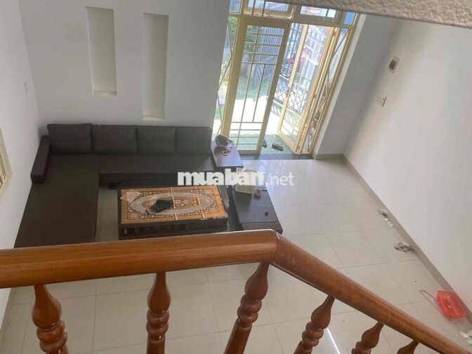 Cho thuê nhà 2 tầng kiệt Núi Thành full nội thất giá 12tr/ tháng
