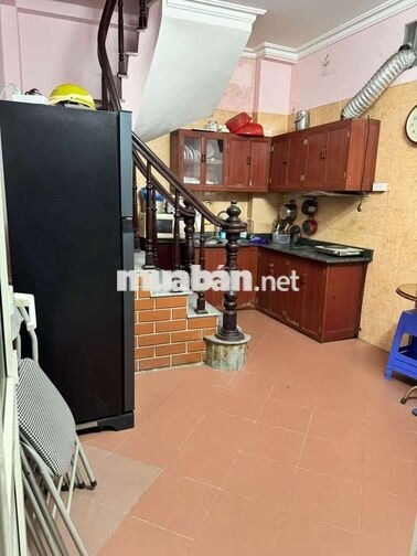 CHO THUÊ NHÀ 5 TẦNG ĐẶNG VĂN NGỮ – FULL ĐỒ – 8.5 TRIỆU