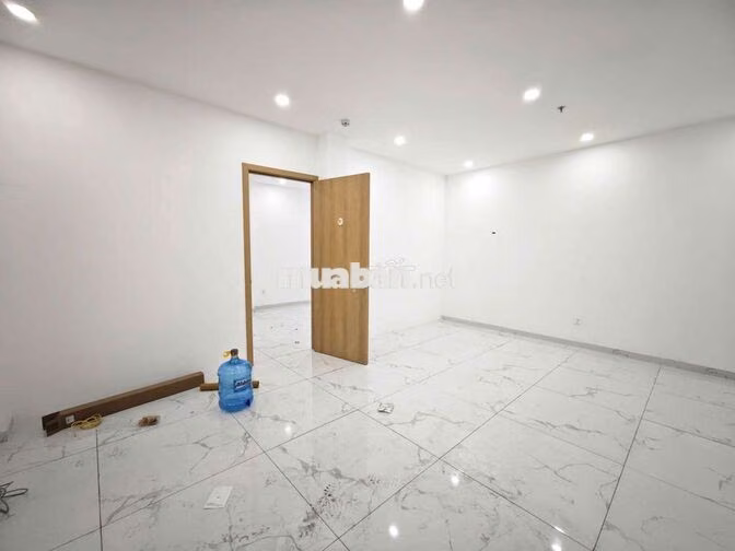 ​🚩 TÒA NHÀ MẶT TIỀN NGUYỄN XÍ – GIÁ CỰC TỐT 100 TR/THÁNG