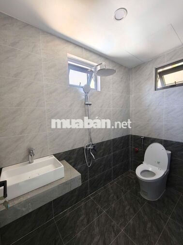 🏢✨ CHO THUÊ VĂN PHÒNG MỚI 100% – HÒA CƯỜNG | ĐƯỜNG 30/4 ✨🏢