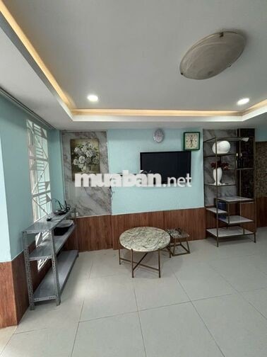 Cần cho thuê nhà nguyên căn ở Võ Oanh,  Bình Thạnh, hẻm to 4m