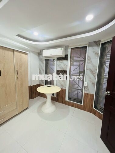 Cần cho thuê nhà nguyên căn ở Võ Oanh,  Bình Thạnh, hẻm to 4m