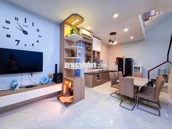 Cho Thuê Biệt Thự - 3PN/3WC- View Công Viên- Dọn Vào ở Ngay
