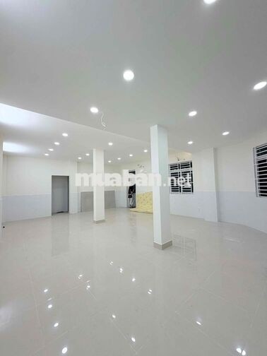 CHO THUÊ MẶT BẰNG GÓC 3 MẶT TIỀN QUẬN 7